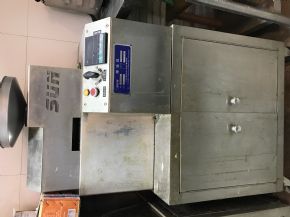 转让榨油机设备两台九成新