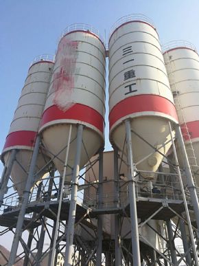 低价转让三一重工搅拌站（180全新）
