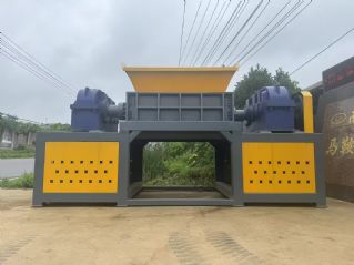 转让9成新二手1600撕碎机一台