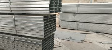 大量现货二手钢结构低价出售，可按尺寸定制翻新，全国