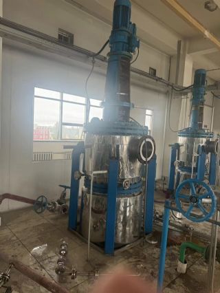 转让9成新薄膜蒸发器，0.5--6平方，