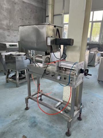 转让二手给袋式包装机 一台260型全自动酱料给袋包