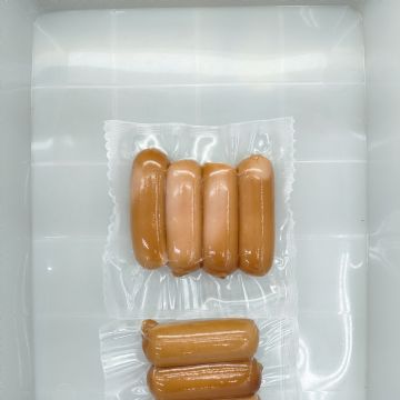 二手柿饼拉伸膜真空包装机，香脆肠连续封口机，送模具