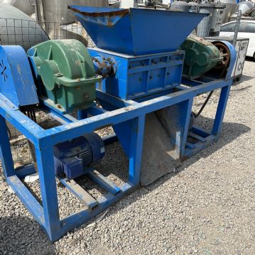 闲置转让600型撕碎机、600-2000型重型撕碎