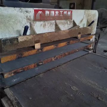 2020联翔产热压机压板开槽.带四个小拼台3压2热