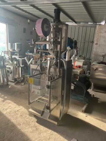 转让二手液体包装机 一台全自动内置搅拌立式液体包装