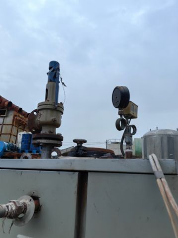 转让二手蒸汽发生器 一台0.5吨燃油燃气蒸汽发生器