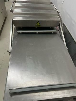 转让9成新二手800型双室真空包装机三台