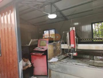 1313二手水刀切割机转让，全套整出，免费上门安装