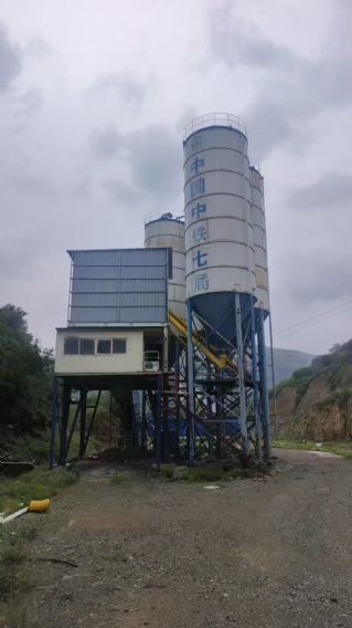 陕西延安中联重科180型搅拌站一套